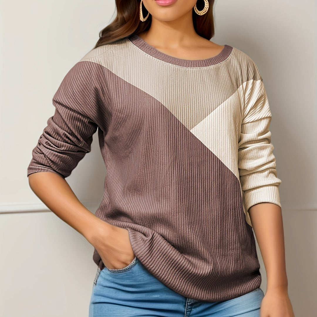 Sofia | Modern Loose Fit T-Shirt Med Trefärgat Tryck 0