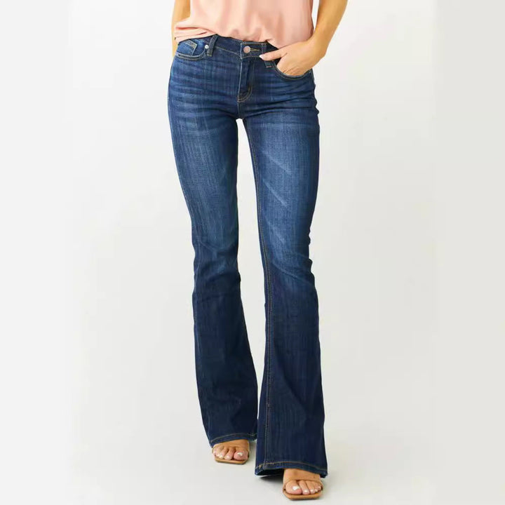 Sofia | Slitna Bootcut Jeans Dam med Medelhög Midja 0