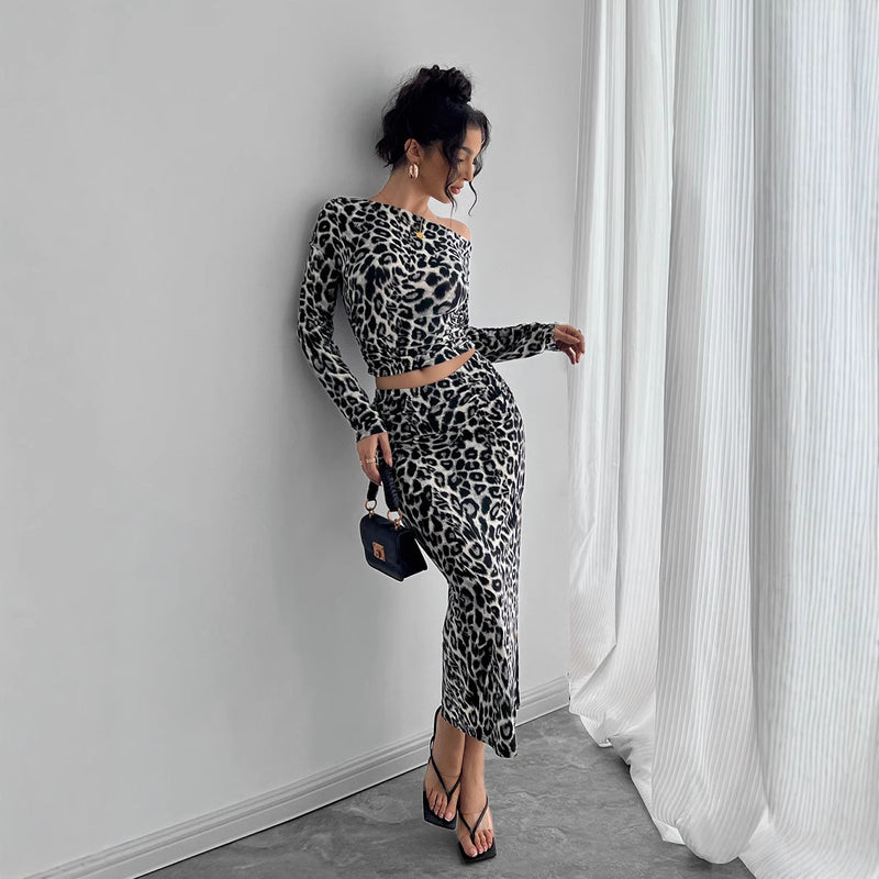Sophia | Elegant Leopardmönstrad Maxiklänning Dam med Överlägg 1