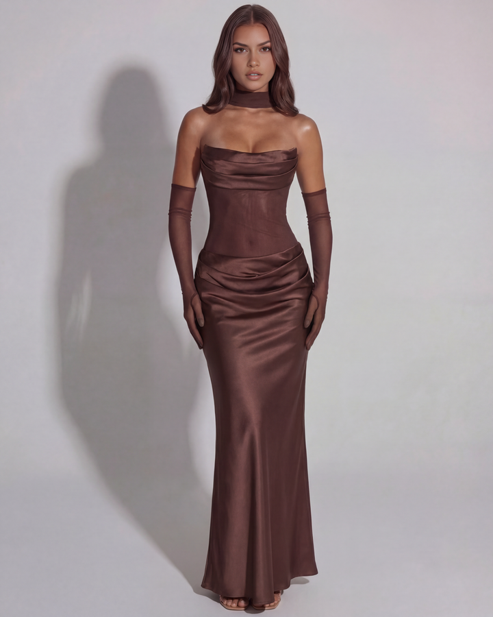 Sophia | Elegant Maxiklänning med Asymmetrisk Kjol 1