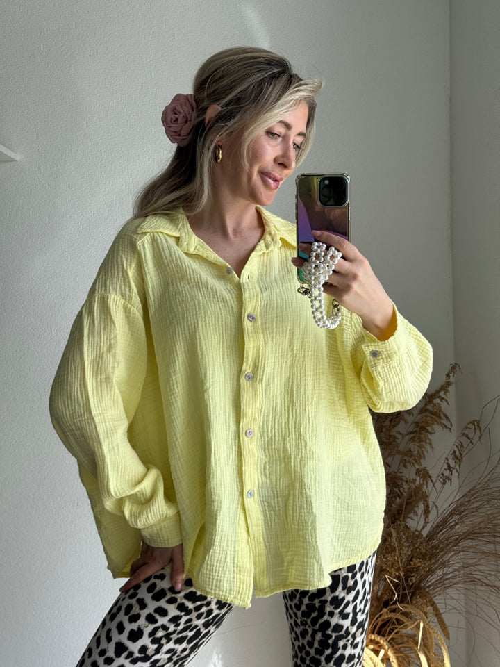 Sophie | Avslappnad Loose Fit Blus i Pastellgul för Dam 3