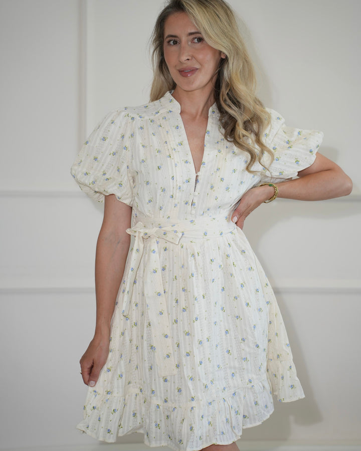Sophie | Blommig Sommarklänning med Puffärmar och Justerbar Midja 1