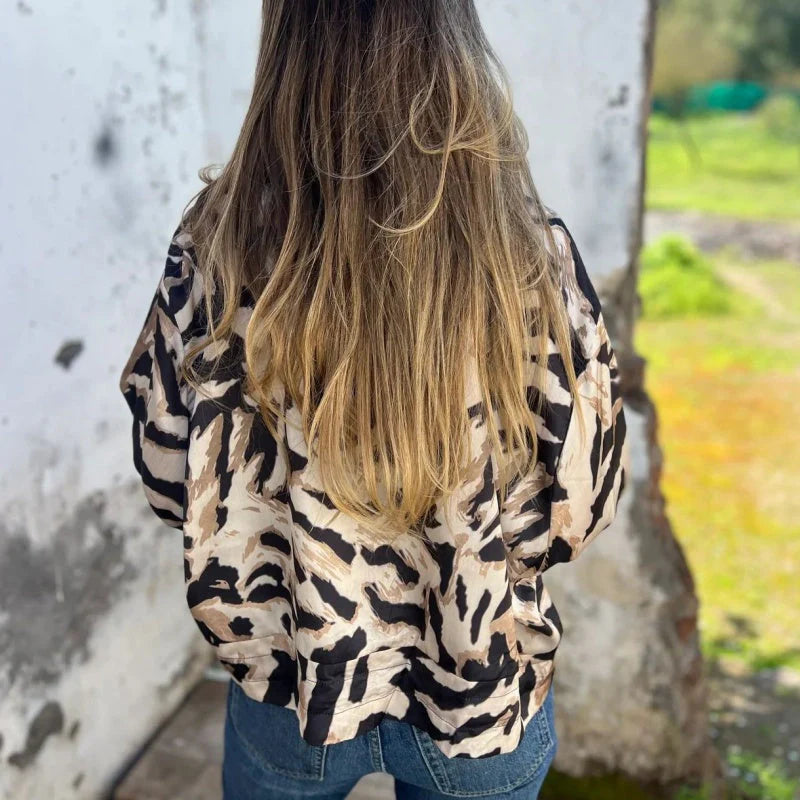 Sophie | Djärv Vårjacka Med Zebratryck För Damer 2