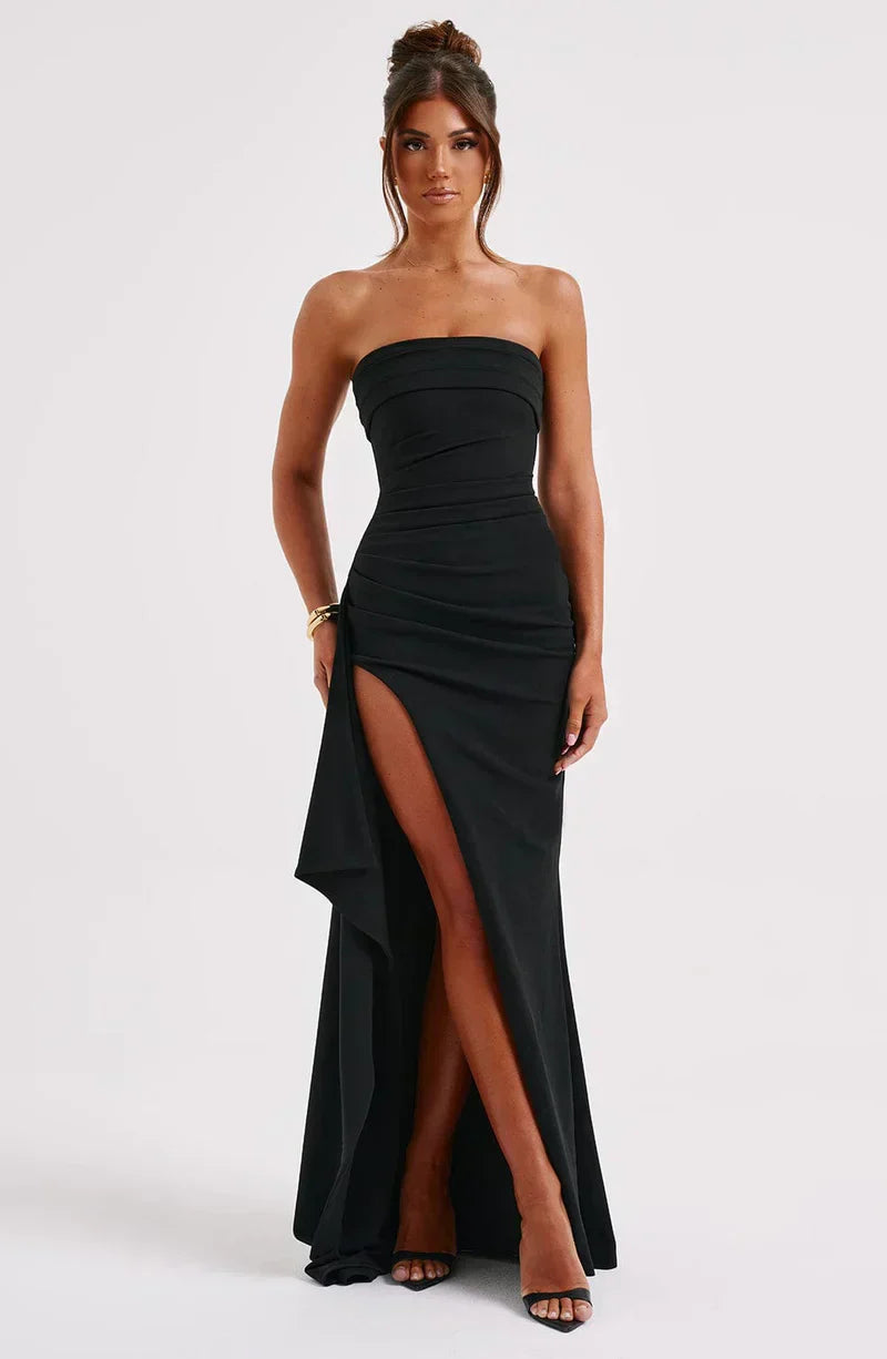 Sophie | Elegant Off Shoulder Maxiklänning Dam med Draperad Silhuett 0