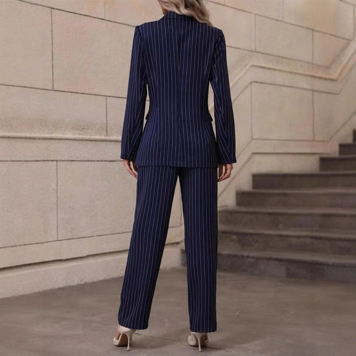 Sophie | Elegant Randig Kavaj och Hellånga Byxor 2
