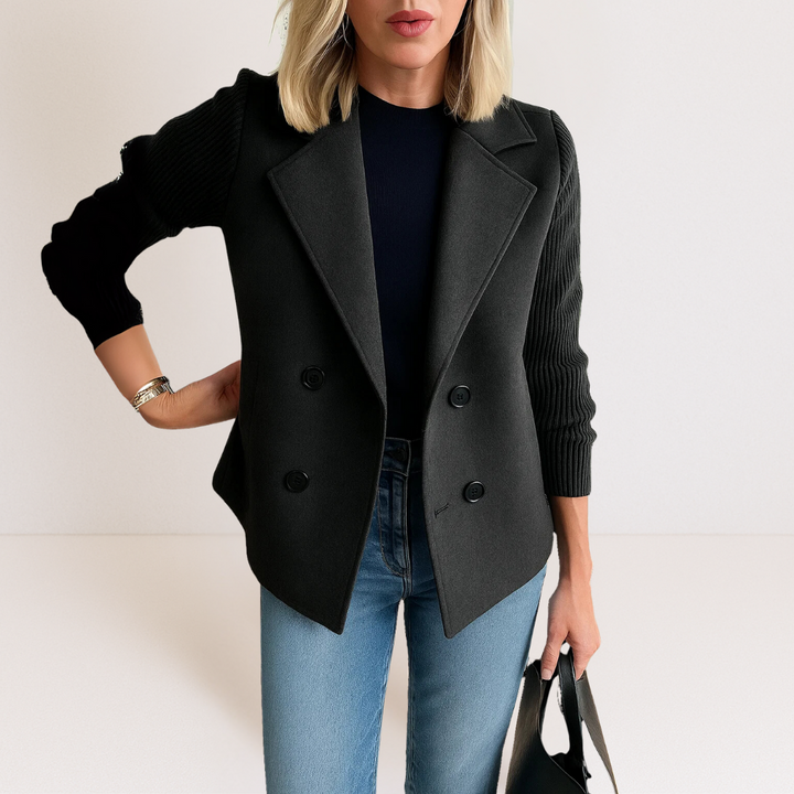 Sophie | Elegant Slim Fit Svart Kavaj Dam Med Funktionella Fickor 1