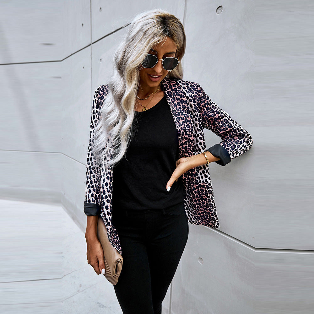 Sophie | Trendig Leopardmönstrad Vårkavaj 1