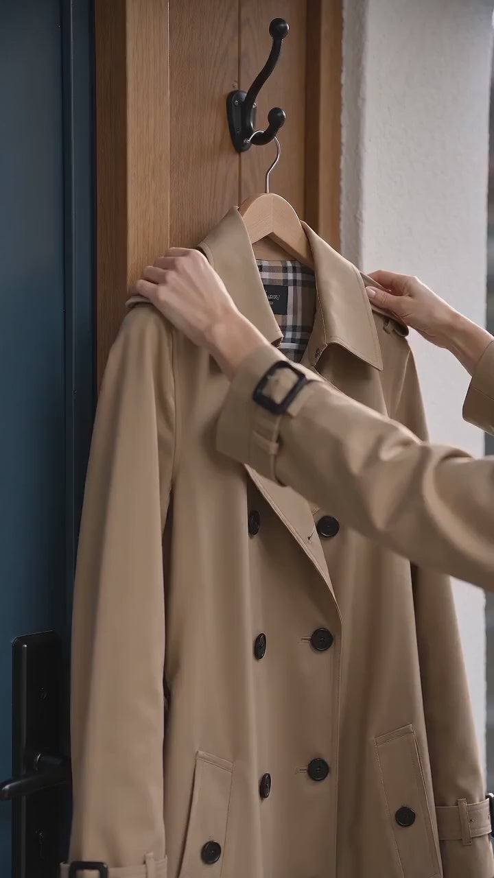 Elegant trenchcoat i khaki med rutigt foder - Lissandra